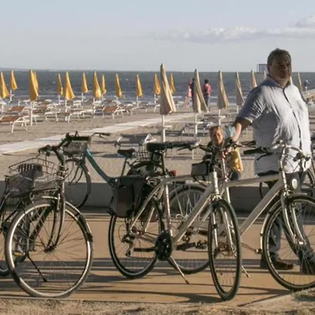 Sweet Hideaway In For Four Guests Apartment