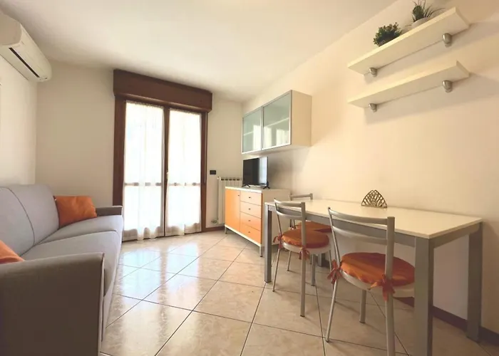 Sweet Hideaway In For Four Guests